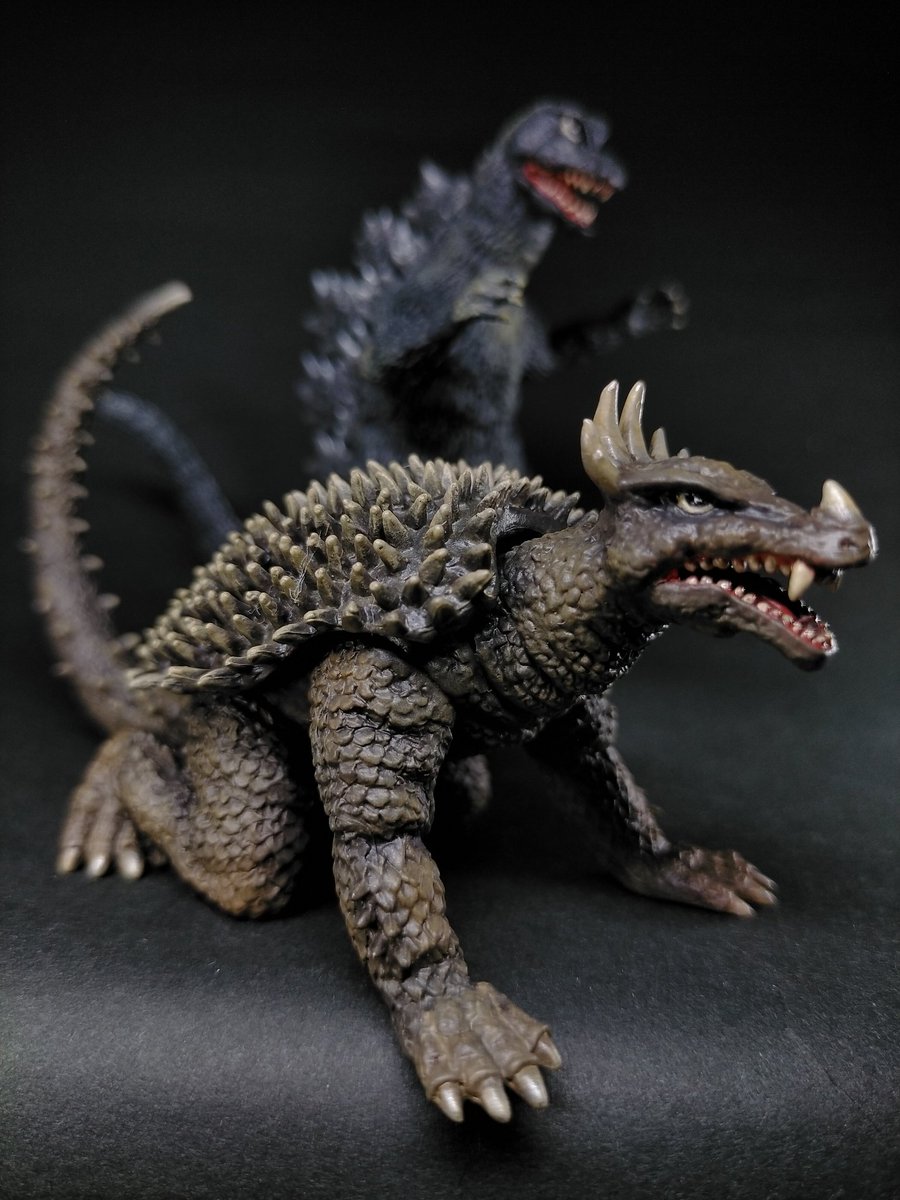 OK！👌 ̖́- #アンギラス #HGゴジラ #怪獣総進撃 #リペイントフィギュア