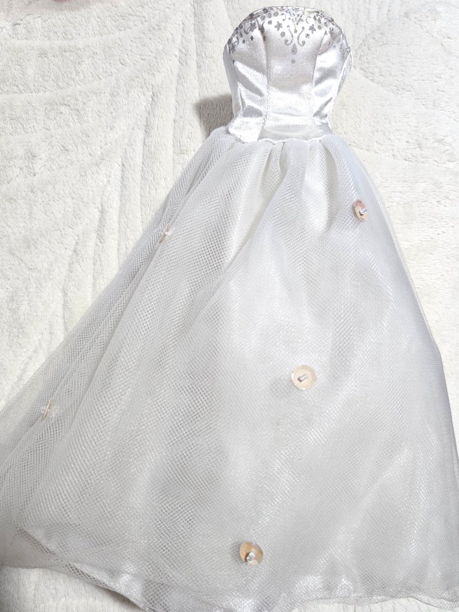 it's white again!! (di na sya yellow 🥹) i forgot to take a before photo kaya no comparison tuloy