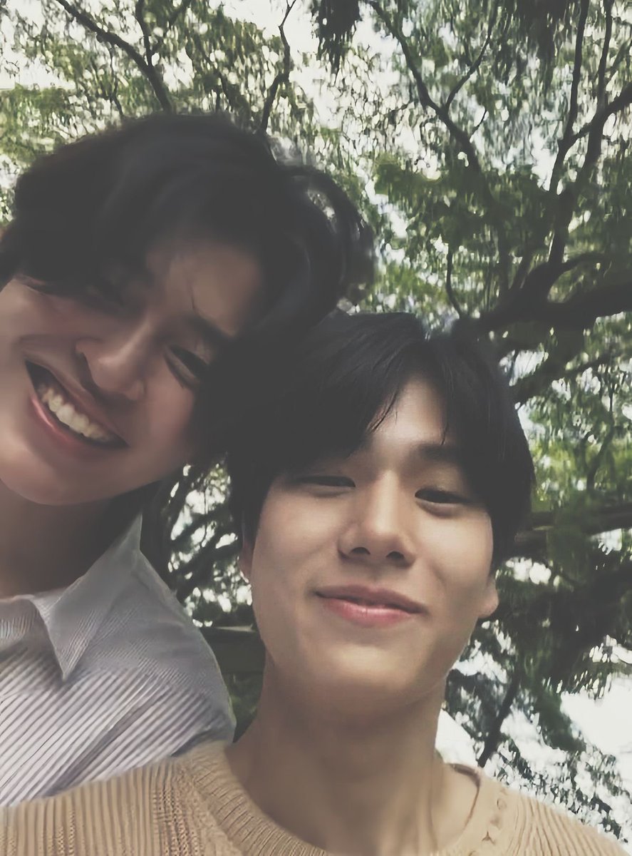 AtthJubjub's tweet photo. Dear, Wronh Twin

A  PondPhuwin × GemFourth AU wherein Felix (fourth) has a crush on cole (gemini) and submitted a confession and mistook him as chase (phuwin) cole’s twin brother so he asked his cousin, Nix ( pond ) to meet chase and have a date with him https://t.co/KZSAymq1zR