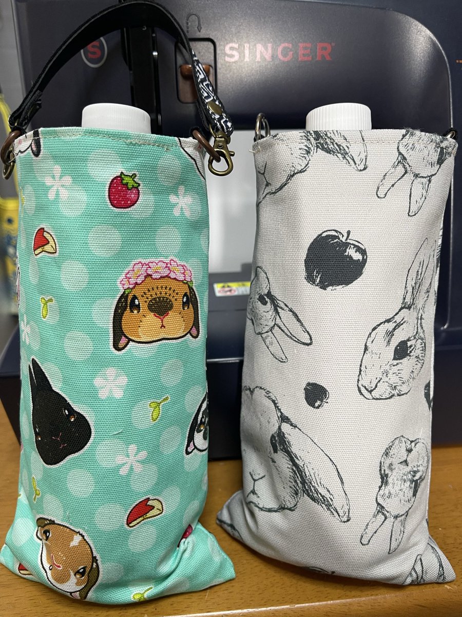 ペットボトルカバー650ミリ入ります 一気縫い🪡✨ うさぎさん 2つずつ