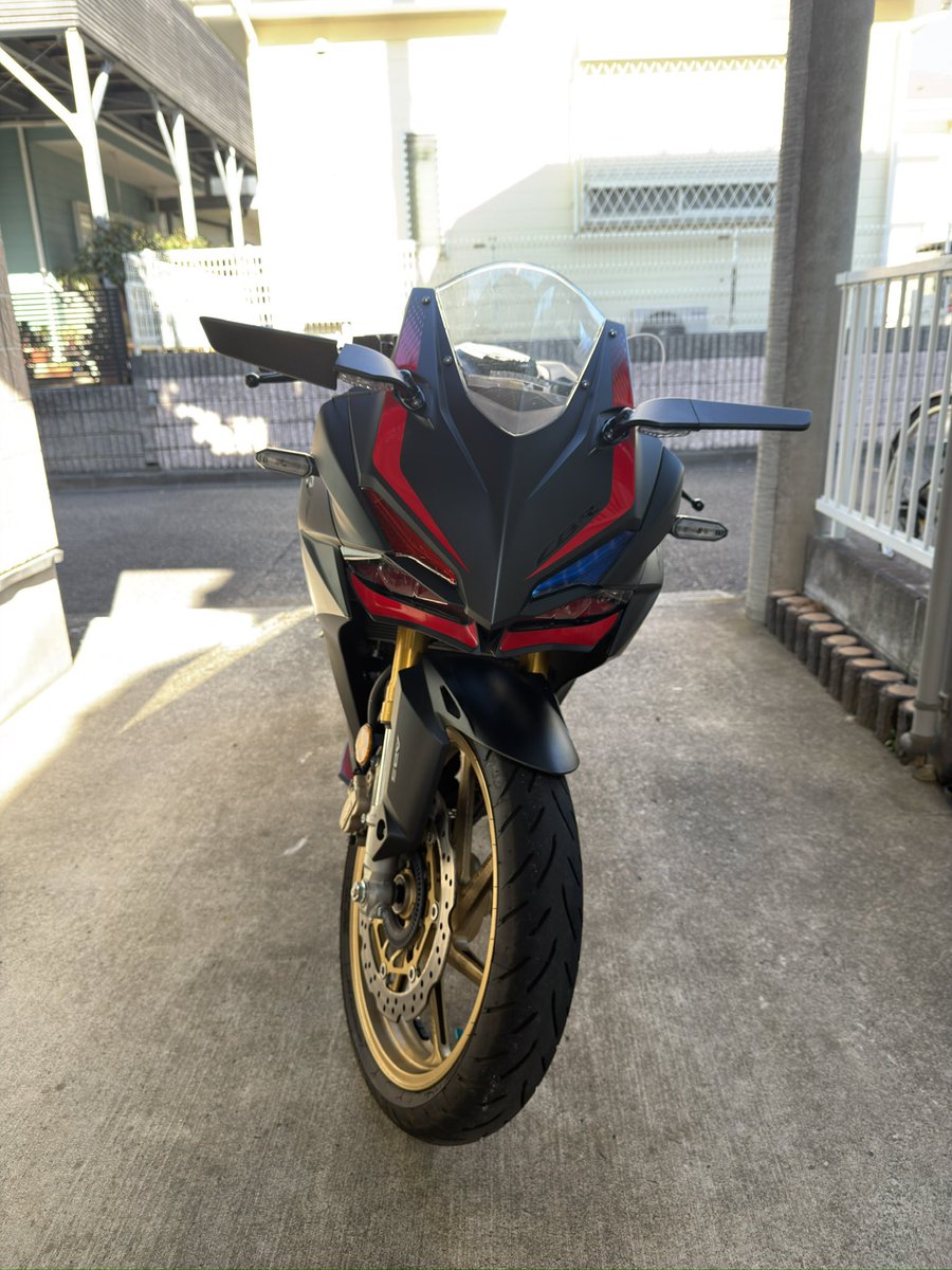 beruProFPS's tweet photo. ミラー変えしまいた！見た目は良くなったけど後ろは見えません、、、 https://t.co/358QdS7uMD