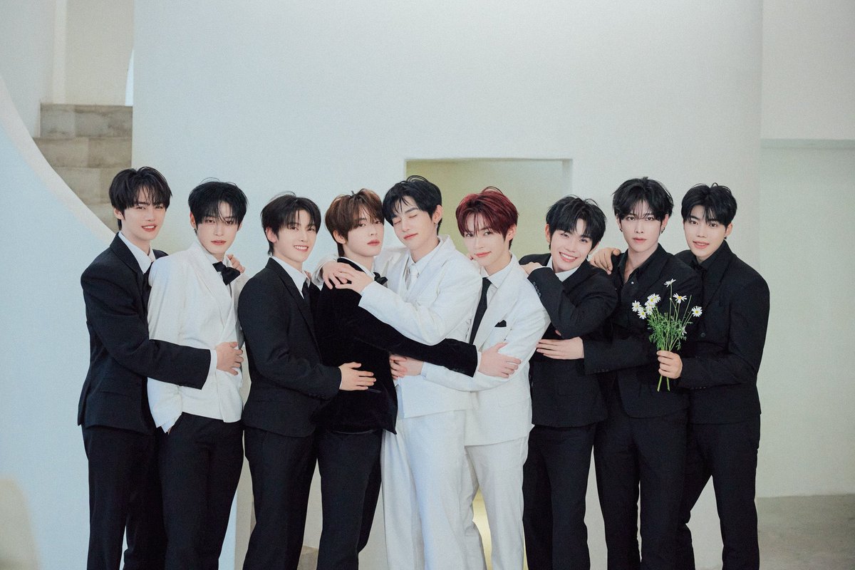 Ohsaybabe's tweet image. 💌 ข้อความขอบคุณของจีอุงในอัลบั้ม REFLOW-ZB1 #KIMJIWOONG #ZEROBASEONE 

แม้ในตอนที่หัวใจของผมหนักอึ้ง ทุกคนก็คอยโอบกอดผมเอาไว้ในความอบอุ่นเดียวกัน อยากให้เวลาย้อนกลับไปเมื่อวานนี้ ไม่อยากให้เป็นพรุ่งนี้เลย เพราะแต่ละวันมันมีค่าสำหรับผมมาก…