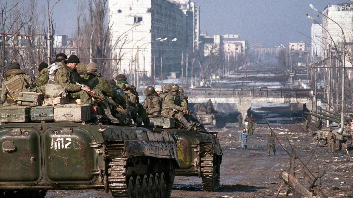 dongruzone's tweet image. Grozny, February 2000