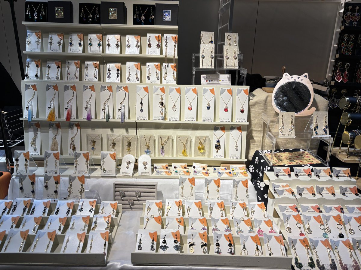 チカホ準備終わりましたฅ(>ω<*ฅ)ﾆｬ🎶

北一条東で19:30までお待ちしております❣️

 #猫アクセサリー