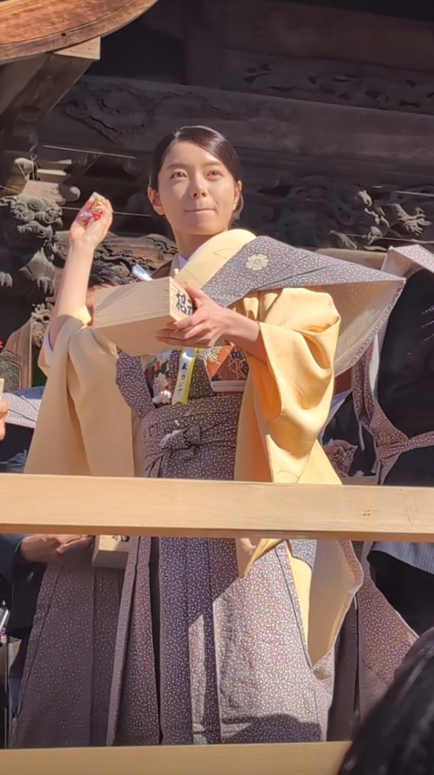 morimari5124's tweet photo. 深大寺の豆まき
カンナさんの緊張感も伝わって
でも楽しそうな表情も見れて
当分の間はこれを糧に頑張れそう、、、
どうしても11:30の回しか参加できず、もう帰ってきてしまいましたが
お寺さんの豆まきって面白いんだなぁって知った😁
また参加したいなぁ

#森カンナ
#深大寺
#豆まき https://t.co/wpVlAHhBTD