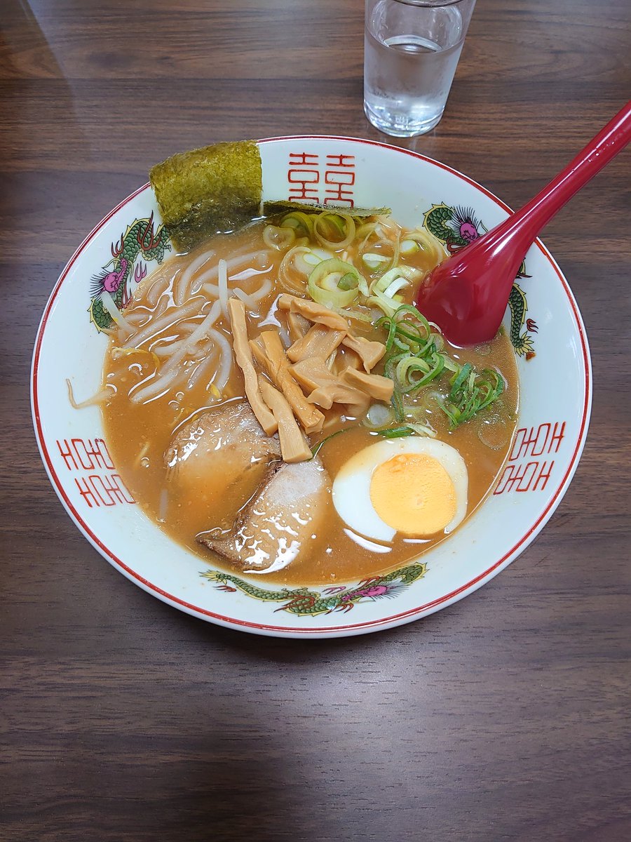 背筋の寒さを感じ
ニンニク味噌ラーメンを投入
#第二美濃屋