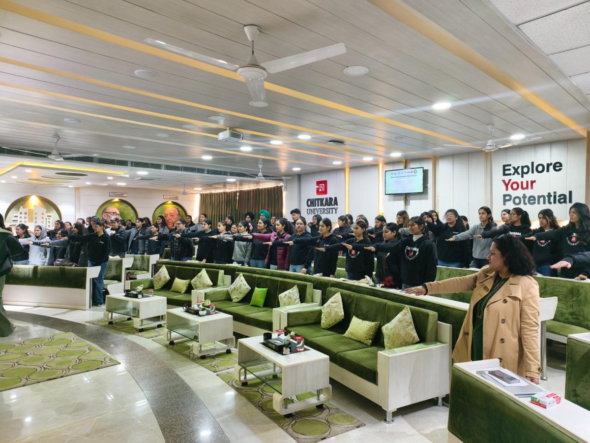 Punjab_ENVIS's tweet image. @Punjab_ENVIS in collaboration with @ChitkaraU conducted lecture on #NetZero and organized interactive session with sustainability pledge &amp;amp; cloth bag distribution involving 150+ students #MissionLiFE #Sustainability @moefcc @EIACPIndia @PSCST_GoP @PritpalPSCST @KSBathPSCST