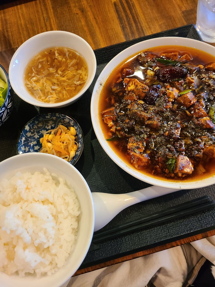 麻婆豆腐おいしかったんだ！
らしらしさんが行ってたの見て気になって行ってきた🍀

<a href="/rashirashi99/">らしらし</a>