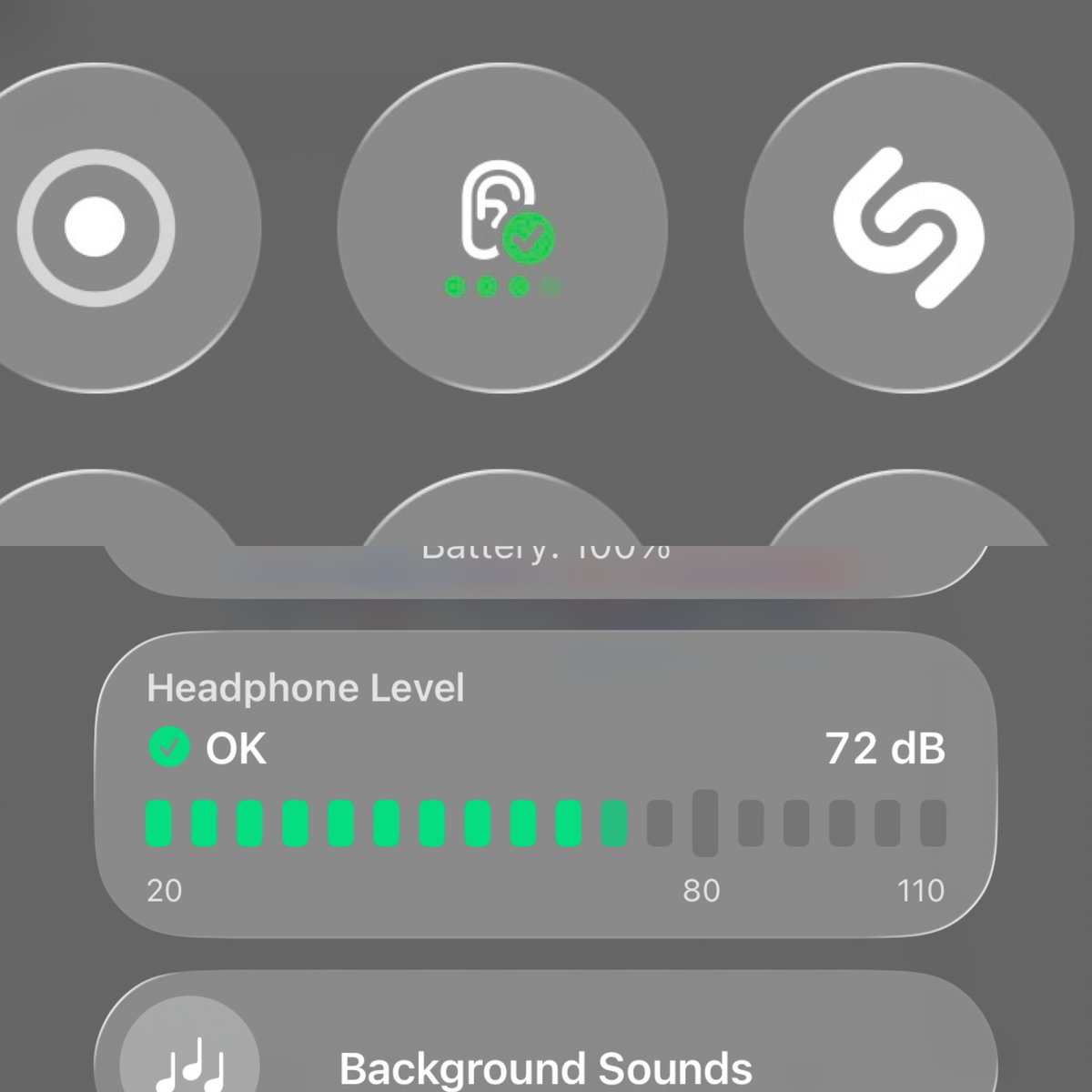 BrightMinho's tweet image. ใครใช้ AirPods Pro 2 ขึ้นไป 👂

แนะนำให้ตรวจ Hearing Test ด้วยตัวเองคร่าว ๆ ก่อนได้นะ ที่แอป Health ครับ (ความแม่นยำระดับคลินิก)
สามารถ Export PDF ข้อมูลออกมาได้ 📉

แล้วตอนฟังเพลง
แนะนำให้เช็กด้วยว่า ตัวเองฟังเพลงดังไปหรือเปล่า AirPods Pro สามารถวัด dB ขณะฟังได้
- เข้าไปที่…