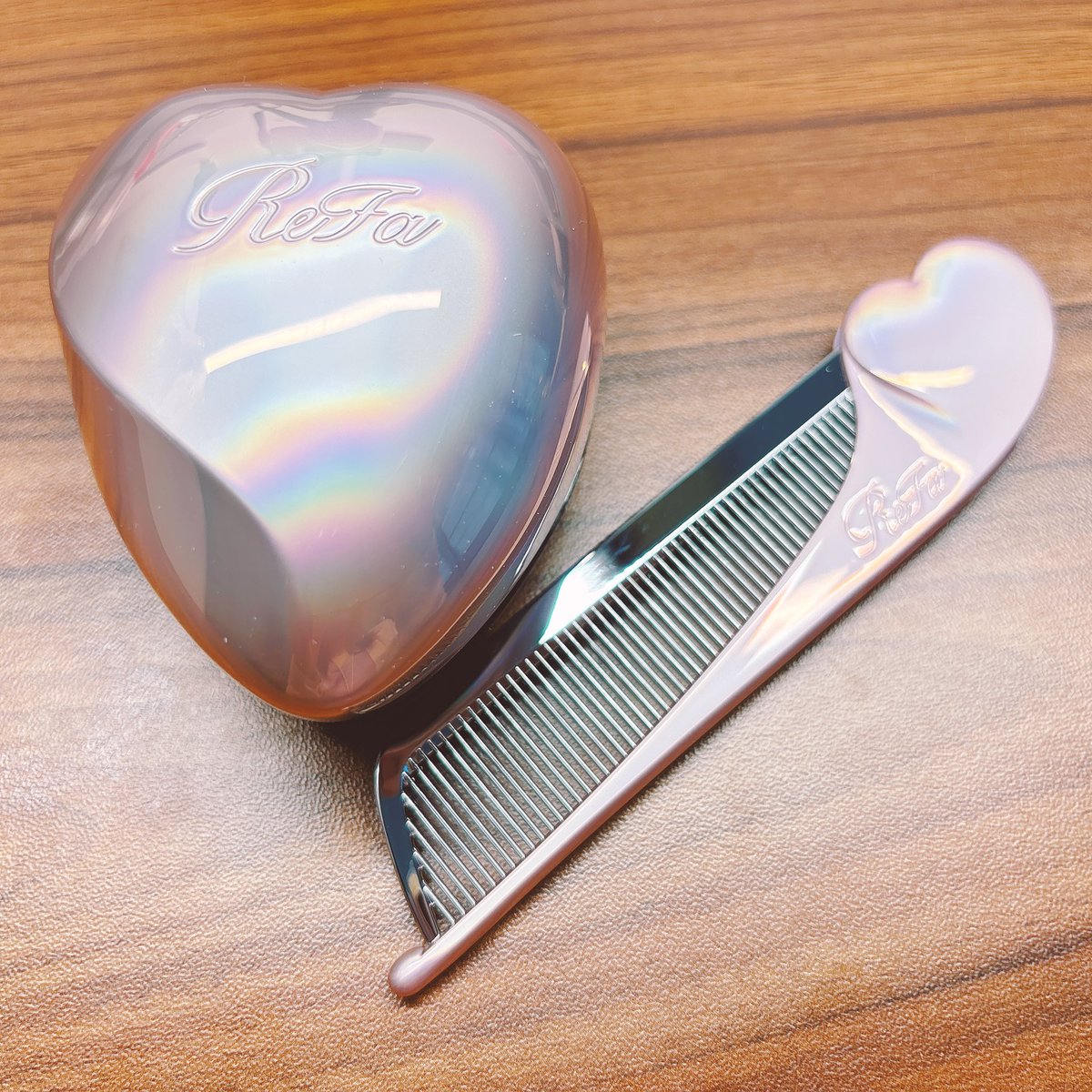 วงการหวี ReFa เข้าแล้วออกไม่ได้ค่ะทุกคน
สี Silky Pink น่ารักม้ากกกกกกกก😭💖💖💖💖💖