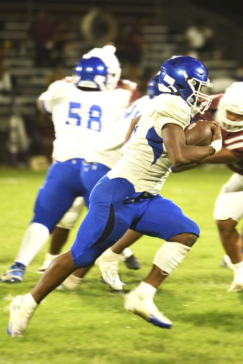 QuentorisW9's tweet photo. Quentoris Wallace (class of 2028)🎓
5’10’ 195🏋🏽‍♂️
Rb/ATH🏈
3.1gpa📱
Simmons Highs🏫 
hollandale Mississippi 📍
Flim/https://t.co/nPjlhPxUS7💻
6628206553📲
#5💙@CoachScottTX @RegJones20 @Thescottlashley @CoachStory_EMCC @BAMACoachG @MacCorleone74 @PrepRedzoneMS @JevonMcDonald2 Hmp🔥 https://t.co/mCrm8YqD6C