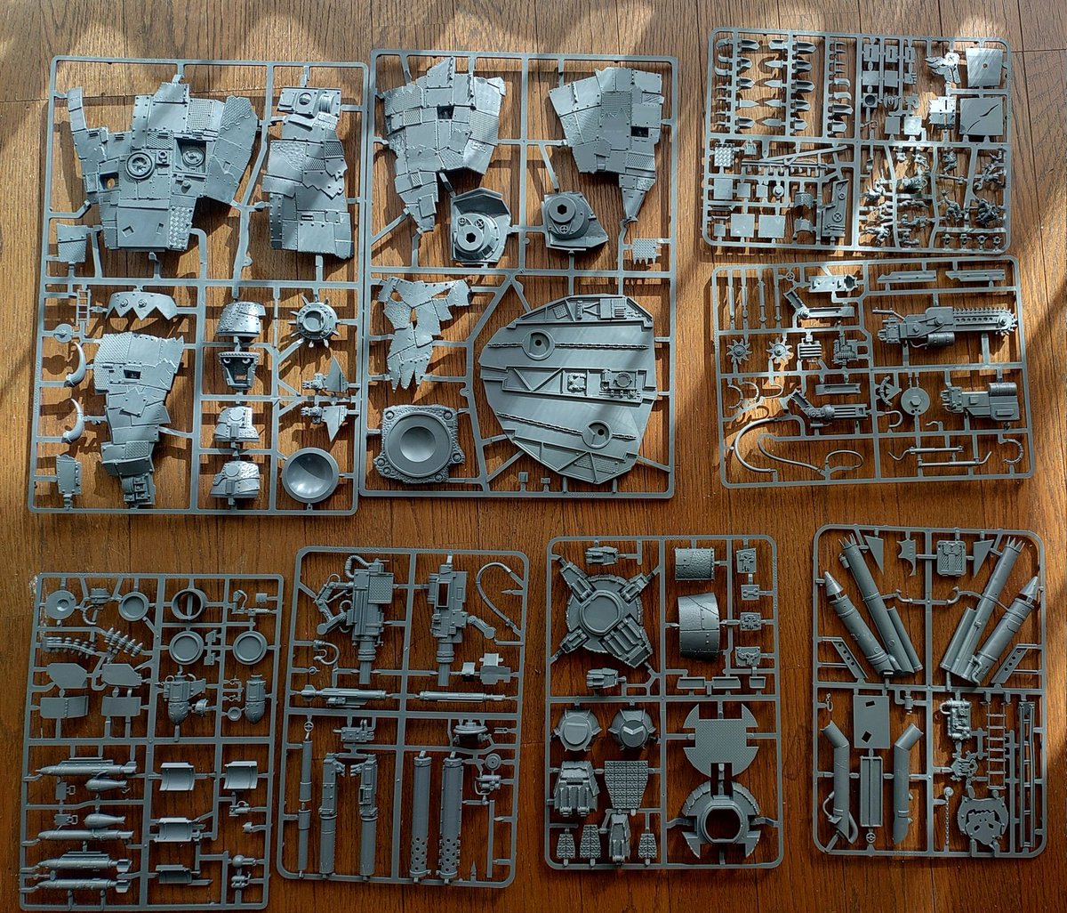 さしみ tweet media