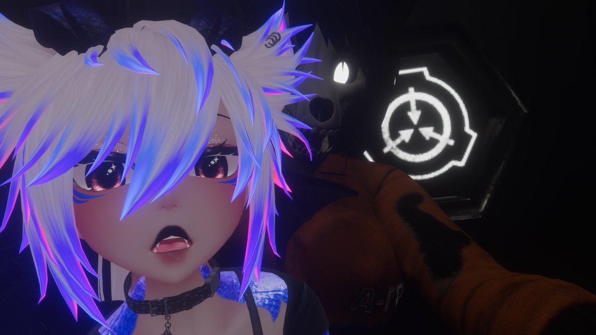 must of scared <a href="/desired_nova/">Nova</a> with Mal 0.o heheh
also Nova is wearing lexis by <a href="/BeardieChan/">Beardie</a> 
#VRChat