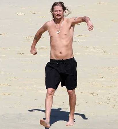 <a href="/KidRock/">KidRock</a> really wanna pretend like he’s a southern boy when everyone knows his tweaked out ass is from suburban Michigan lol. You tried to be part of hip-hop culture and because you were wack, now you wanna be a good ol boy 🤣. Goofy mf lol 😂