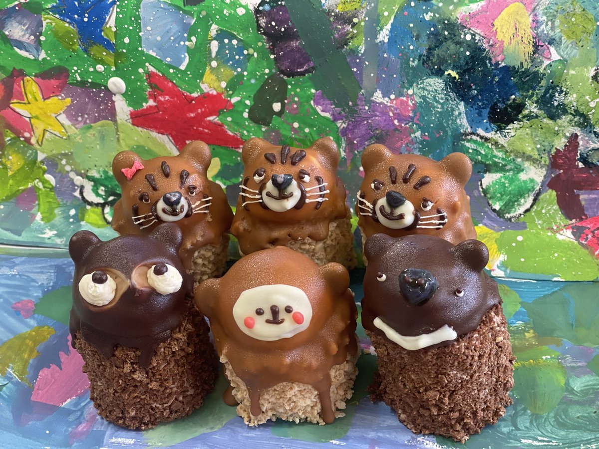 2月15日、盛岡の動物園のZOOMOさんに出店致します☺️
昨年同様、動物ケーキの予約受付を開始します！（今年はピューマの子どもたちが仲間入り✨）
必ず、申し込み内容をご確認の上、お申し込みください！よろしくお願いします🙇‍♀️

#志たあめや
#たぬきケーキ
#動物ケーキ

instagram.com/p/DUMofw5ErMj/…