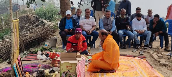 Update Naugachia 
इस्माइलपुर बिंदटोली रिंग बांध के अंतर्गत
स्पर्श संख्या 07 से 09 तक शीट (सीट) डालने के कार्य का विधिवत शुभारंभ 01 फरवरी से।
बाढ़ सुरक्षा, तटबंध की मजबूती और सुरक्षित भविष्य की ओर एक ठोस कदम।
#Ismailpur #Bindtoli #RingBandh #बाढ़_नियंत्रण
#तटबंध_कार्य #AngPradesh