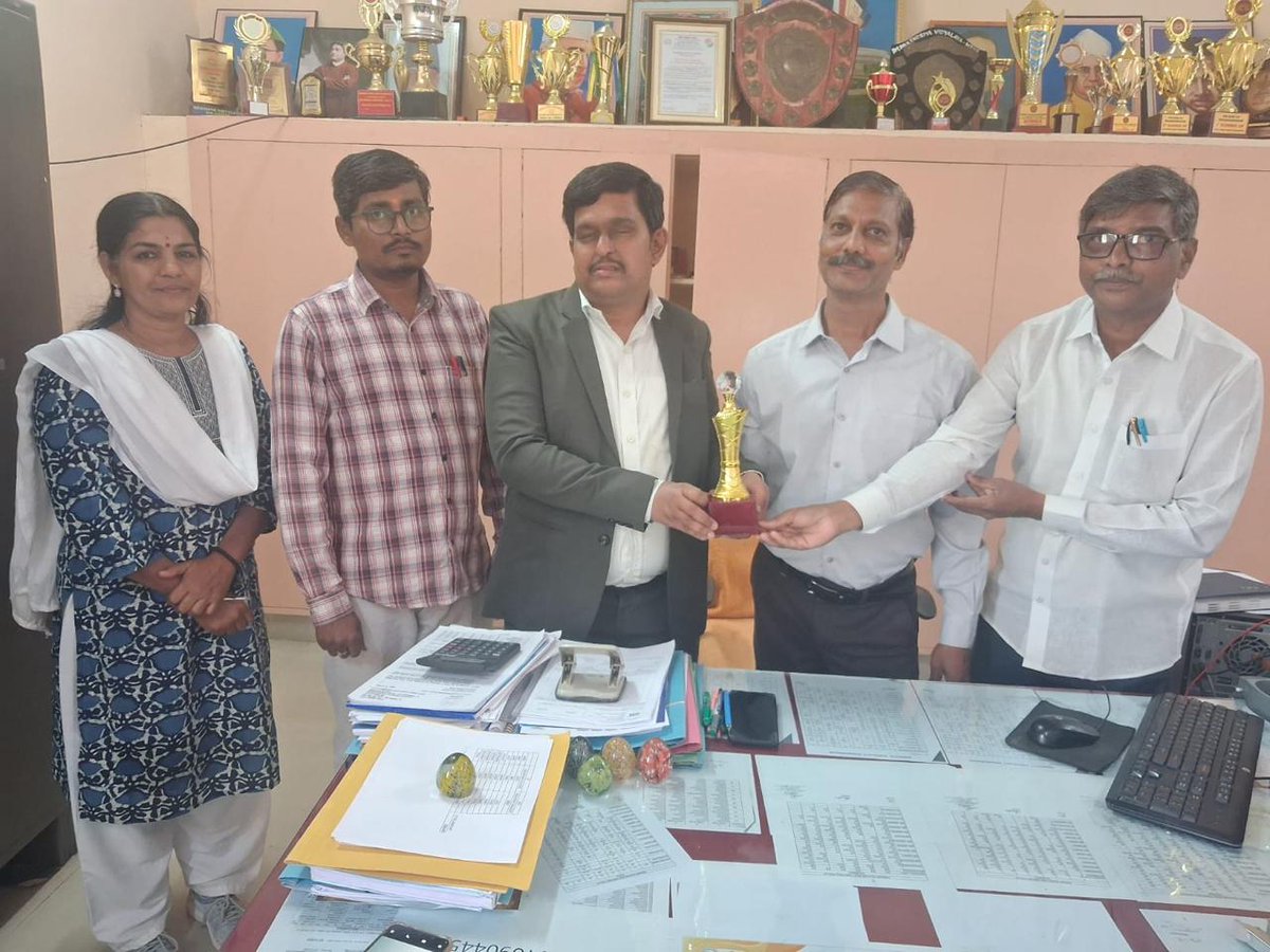 CmaNarwade's tweet photo. "Had an career counselling session at Kēndrīya Vidyālaya Mehboob Nagar on Jan 22, 2026, discussing opportunities with CMA! 🚀  globally recognised - CMA is the way to go for accounting and management aspirants! 💼 #CMACareer #Accounting #Management
#ICMAI https://t.co/Hvo5FuHAok