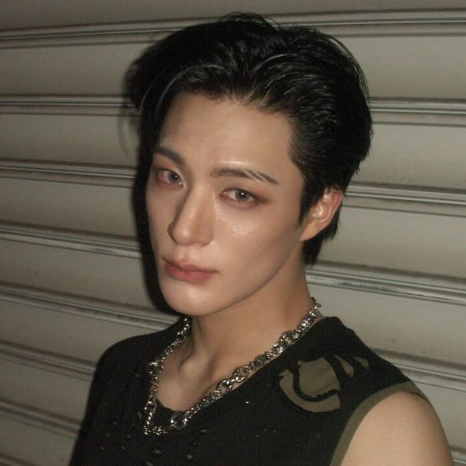 jungshasa's tweet image. nono                                                      JENO