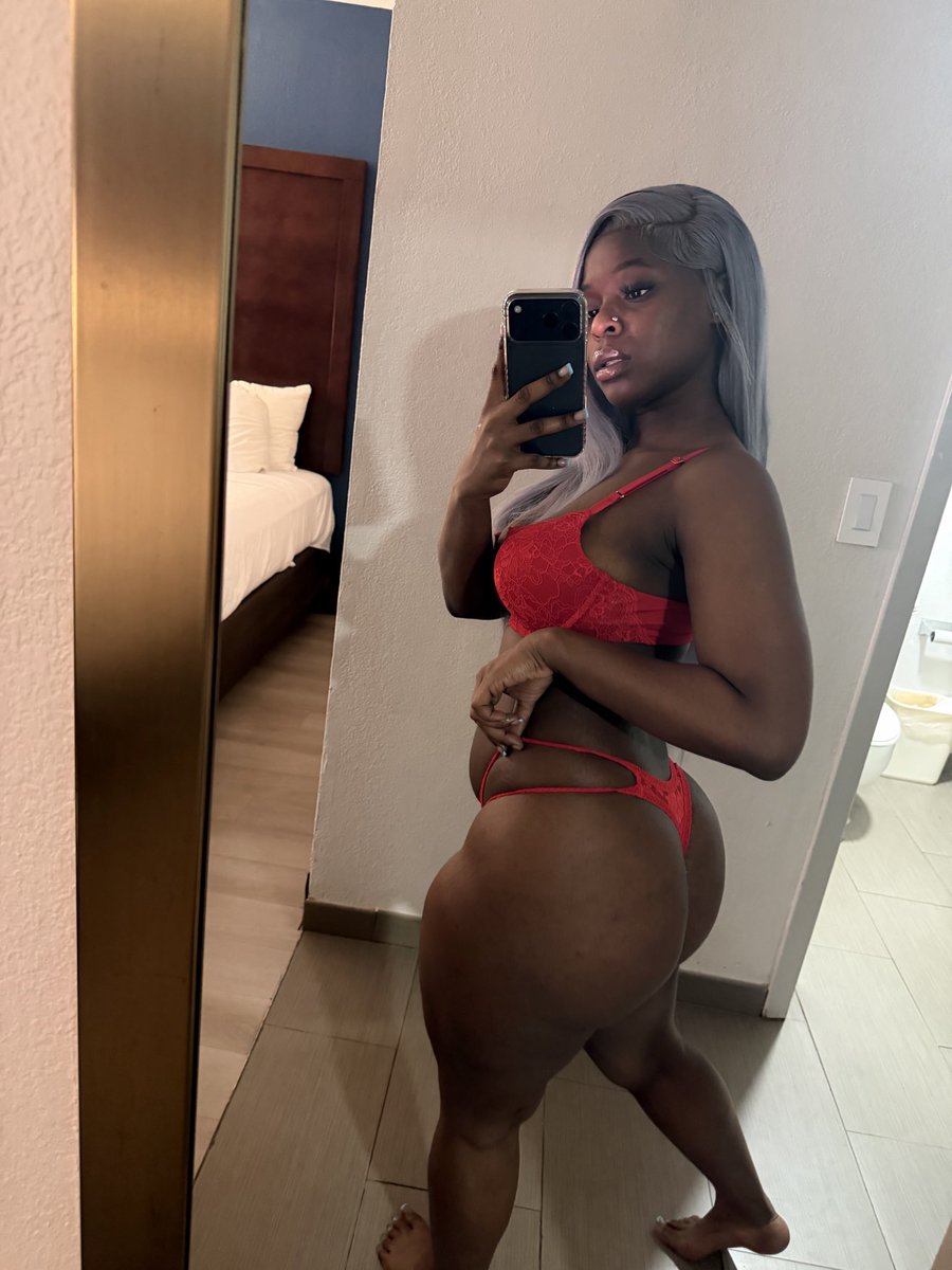 Chaneldoll15's tweet photo. Attachments 💋🩶 https://t.co/xJKMEenRVy