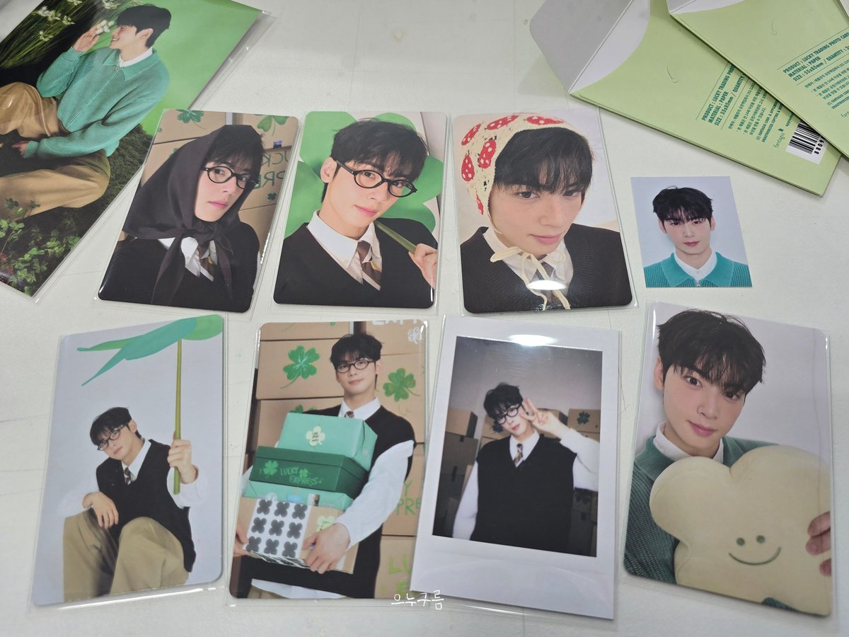 조금 늦은 시그 언박싱🍀
포카 표정이 너무 동구 같아서 피식 웃어버림
뜯다 말고 냅다 사진부터 찍기🤭🤭🤭
진짜루 귀여어어어💙

#차은우 #CHAEUNWOO