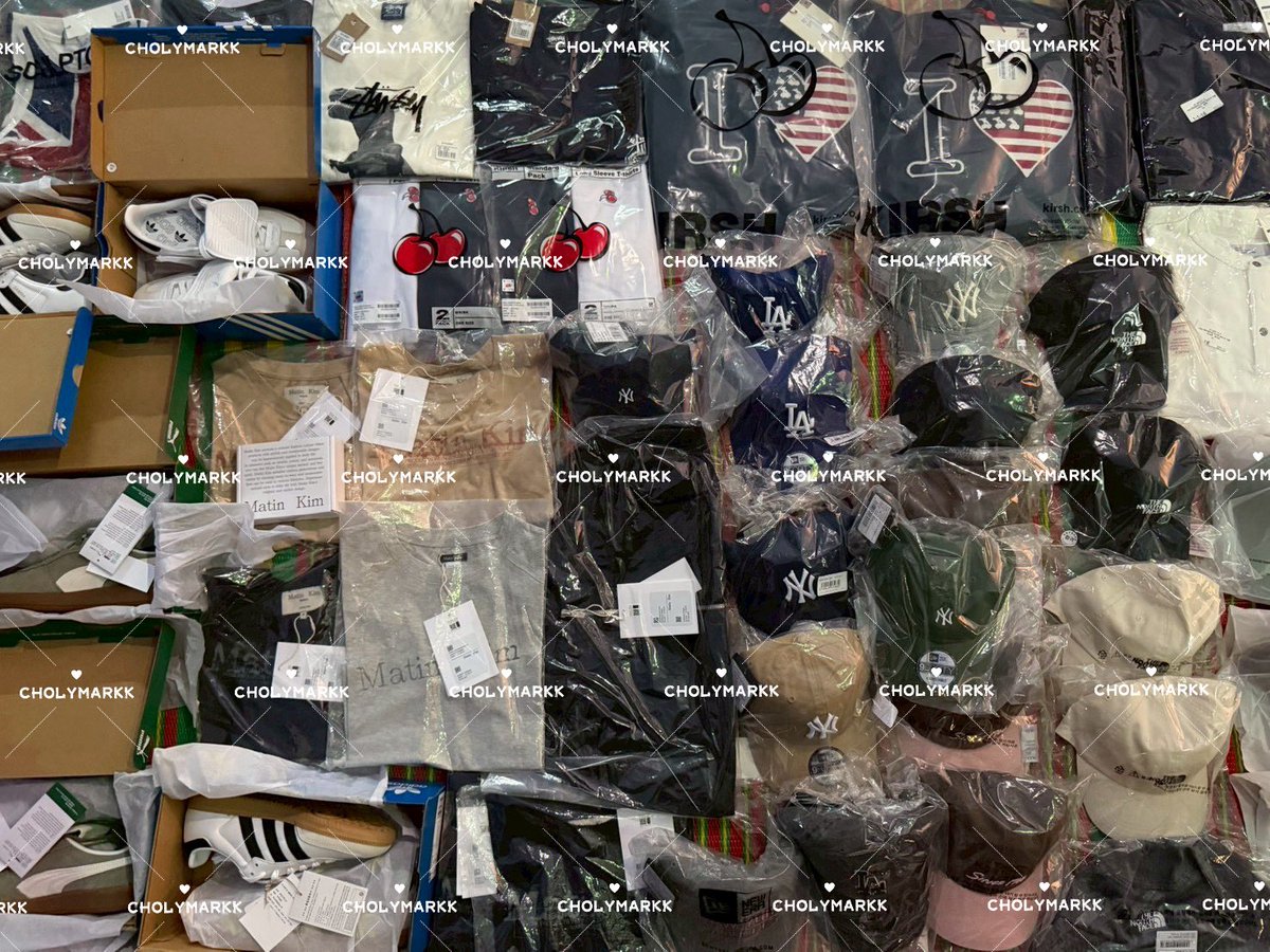 #cholymarkkupdate

🏠ของเข้าบ้านแพครอบ 2/02 แอดมินเช็คสินค้าครบแล้วรอบนี้ค่อนข้างเยอะนะคะ 300 กว่ารายการ ทยอยแจ้งยอดค้างและวันจัดส่งลูกค้าตามลำดับ หากใครยังไม่มีแอดมินติดต่อไปรอของเข้าเพิ่มนะคะ ของทยอยเข้าทุกวันค่ะ 📮♡̶🙇🏻‍♀️