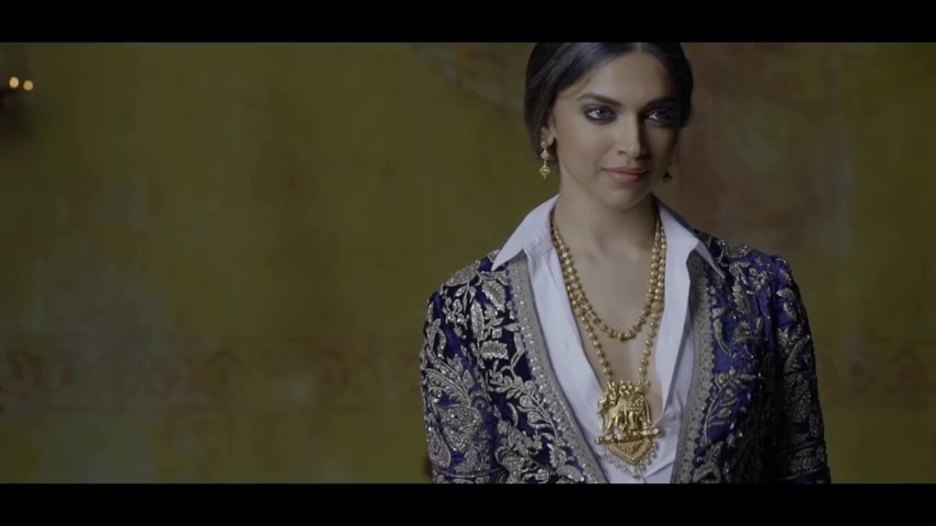 Gdmorning lovely golden gorgeous lady <a href="/deepikapadukone/">Deepika Padukone</a> <a href="/RanveerOfficial/">Ranveer Singh</a> bhai and all the family have a very gd Tuesday tc each other and Of the little princess Dua and the family stay always blessed to lord ganesha and gdmorning everyone tc god bless you 💐🤗❤️😘🙏🏻