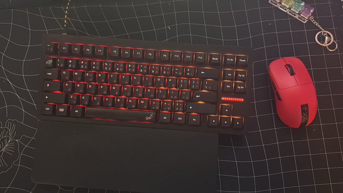 rocketheflash's tweet photo. @disasterLTD @TenZOfficial Real, matching set would go crazy https://t.co/s5K1ixP7CW