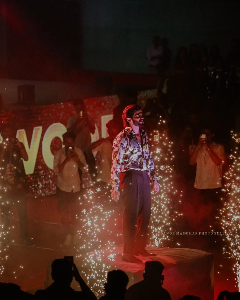 awax_siddarth's tweet image. Not just years but moments 🤍
Not just films but feelings 🤍

#14YearsOfDulquerism @dulQuer #DulquerSalmaan