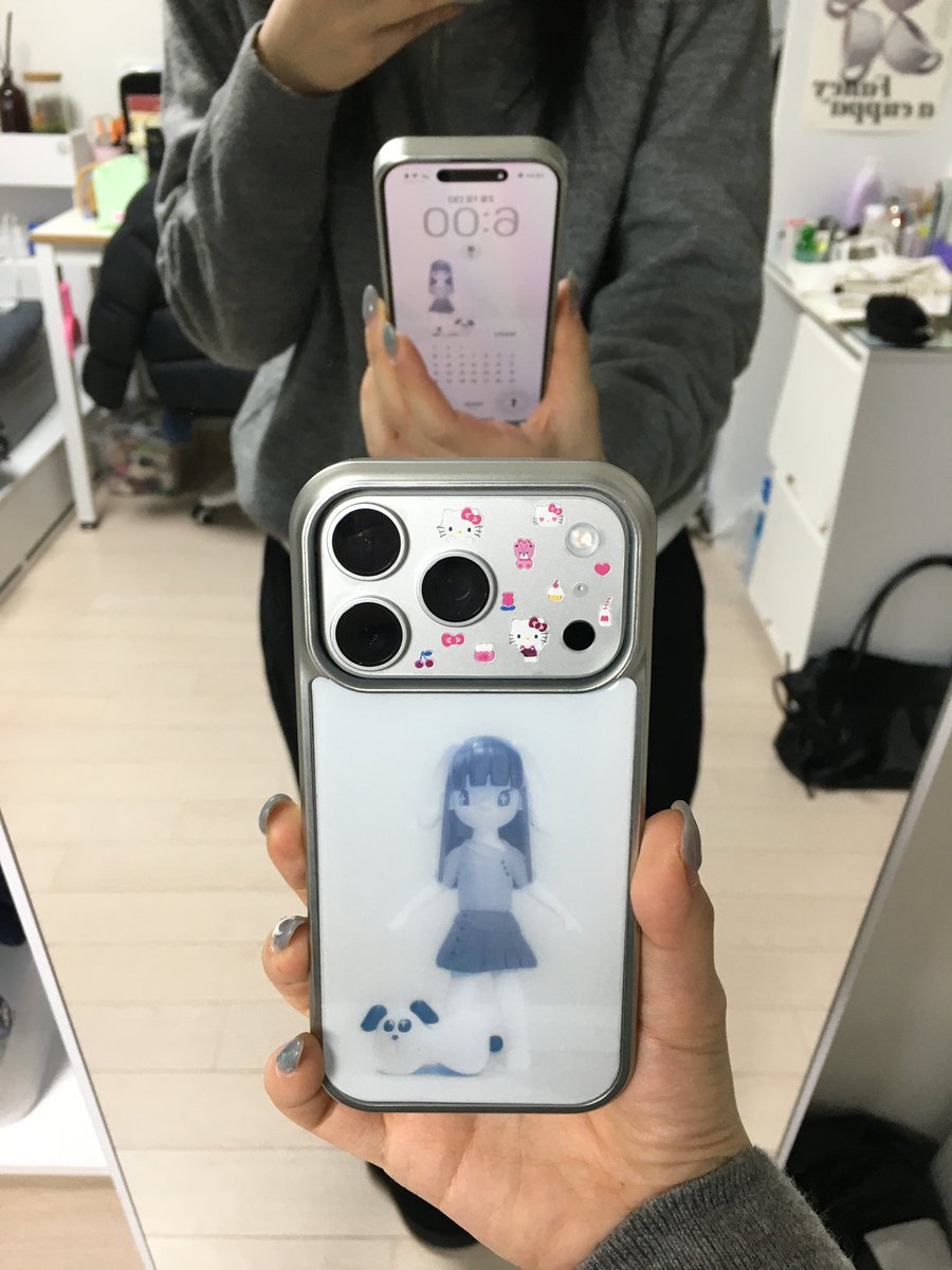 thisisme_won's tweet image. #RT 추첨 한 분 케이스 보내드려요 ♥ 

미세키 서울의 Little lei collection이 발매되었어요 -! 여행이슈로 늦게 착용했는데 여행 때 착용못해서 아쉬울만큼 귀엽고 예쁨 🥹

타래로 함께 출시된 맥세이프 카드지갑도 소개드릴게요 !!