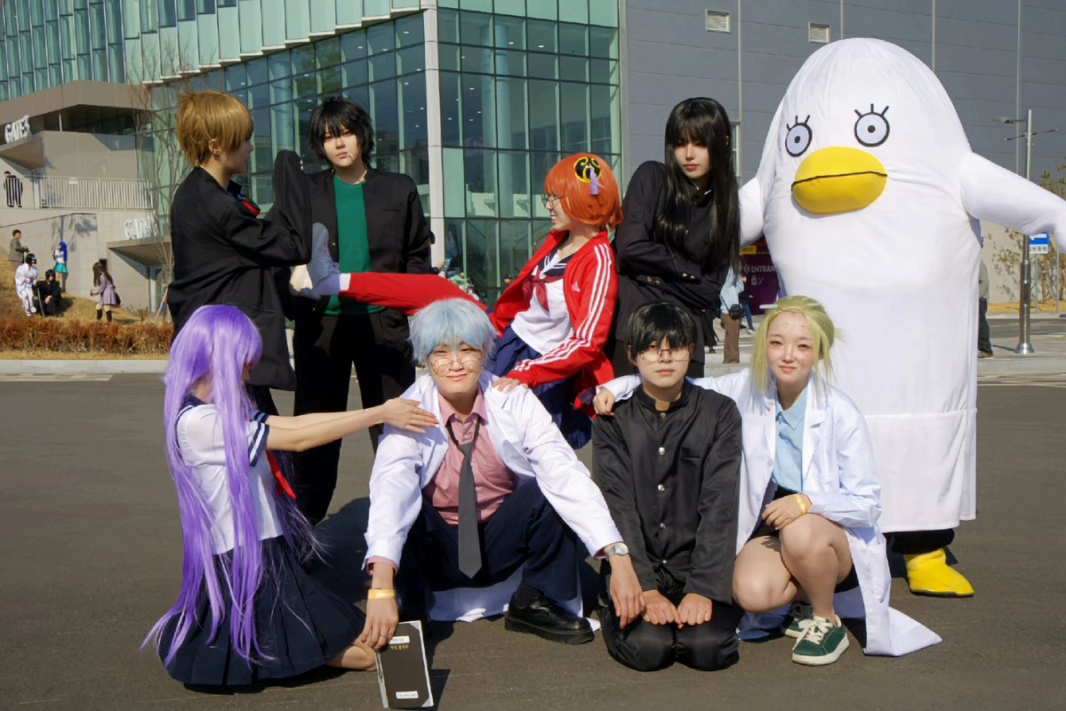 mijeu3152's tweet image. 3학년 Z반~
긴파치 센세

긴파치 @GINTAMA_00_ 
카구라 @yukikusahara_ 
시무라 신파치 @mijeu3152
사루토비 아야메 @9NJJ9N 
츠쿠요 @imliligirl
히지카타 토시로 @bluebbibb
오키타 소고 @ss2na0
카츠라 @u2u2n2 
엘리자베스 @retrd1123