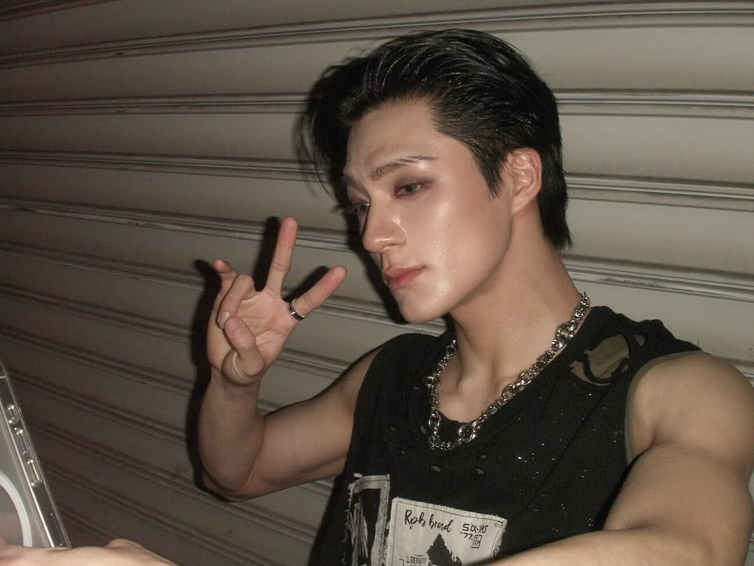 셀카랑 남찍사 둘 다 올려준거 ㅋㅋㅋㅋㅋ 너 귀여워