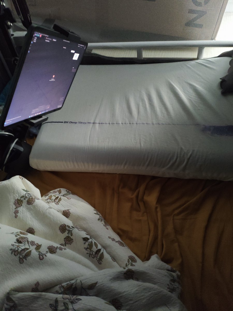 打印打印 tweet media