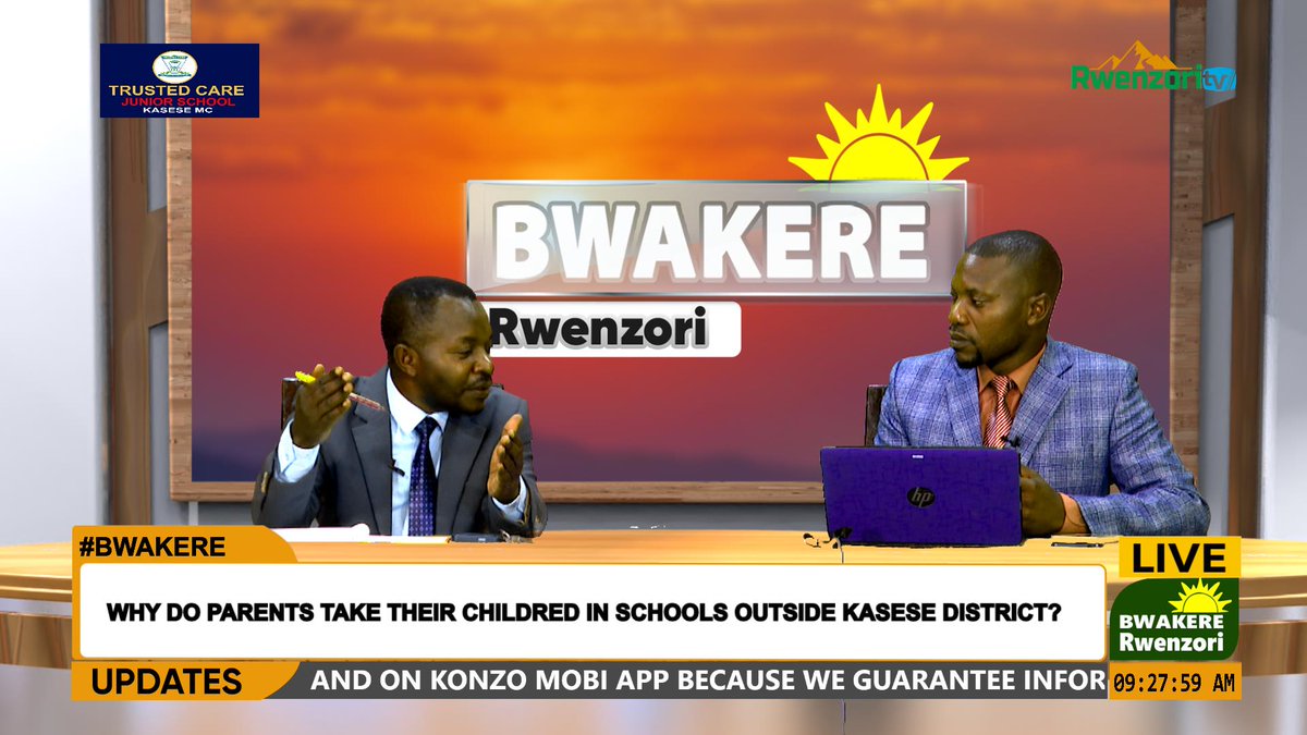rwenzoritv1's tweet photo. Samson Bihanikire - Principal Human Resource Officer, together with Paul Katukwire discuss matters why parents take their children to schools outside Kasese District, plus the recent P.L.E performance in the District.
#rtvupdates
#schools
#pupils
#Students https://t.co/DPD7kHMDLw