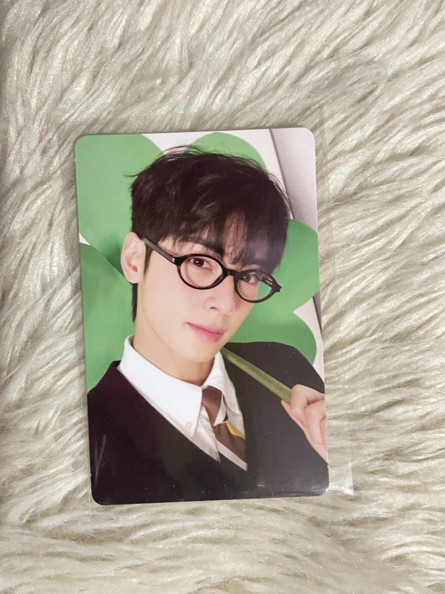 Biniee | wts Astro tweet media