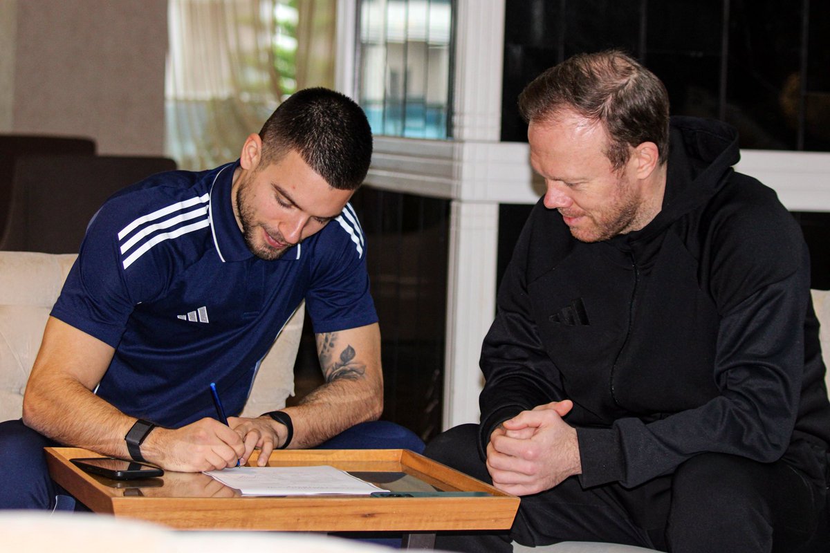 IT IS OFFICIAL✅

I’m proud to announce that I’ve signed a one-year deal with PFC Bukhara, a club that competes in the Super League of Uzbekistan🇺🇿

I can’t tell you how excited I am for this journey and don’t worry, I’ll make sure to bring you along for the ride!

LET’S GO!🌟