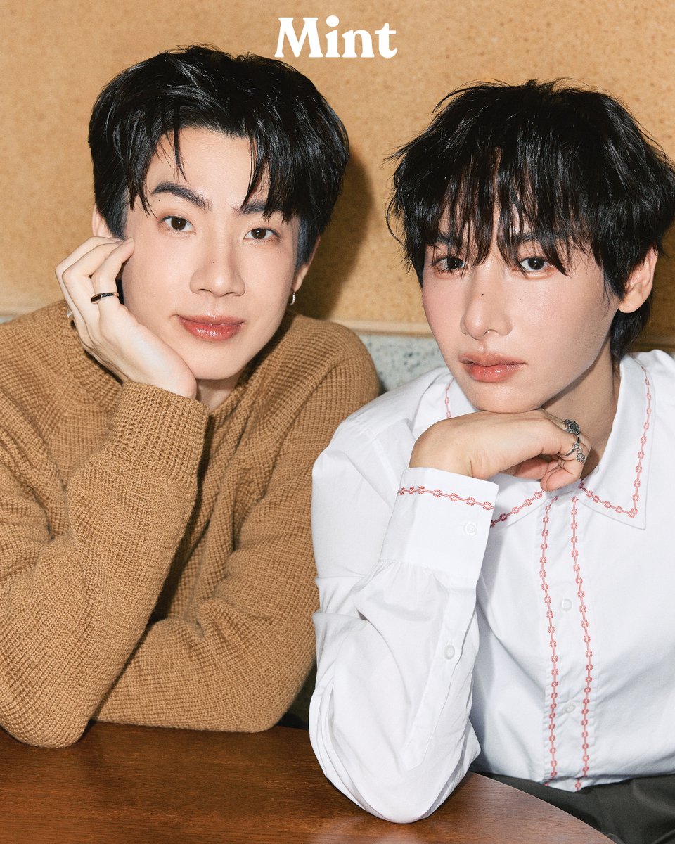 หล่อเต็มเฟรม! เสิร์ฟภาพหนุ่ม #ออฟกัน จากซีรีส์ “Burnout Syndrome ภาวะรักคนหมดไฟ” ที่มาอัปลุคใหม่ ถ่ายแฟชั่นกับ #MintHangOut ใน #MintVol32 ฉบับใหม่ล่าสุด เหล่าแฟนๆ เตรียมชมคอนเทนต์สุดเอ็กซ์คลูซีฟกับ Mint ไว้ได้เลย 💚

📸ชมภาพ mintmagth.com/fashion/off-gu…

➡️อ่านบทสัมภาษณ์ ‘ออฟ-กัน-ดิว’