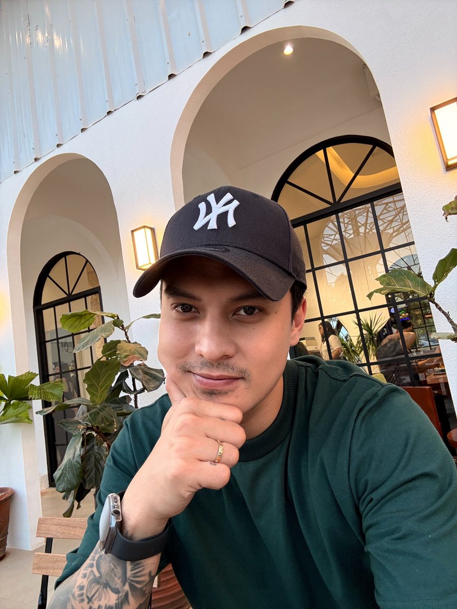 MRAngeloCristobal tweet media