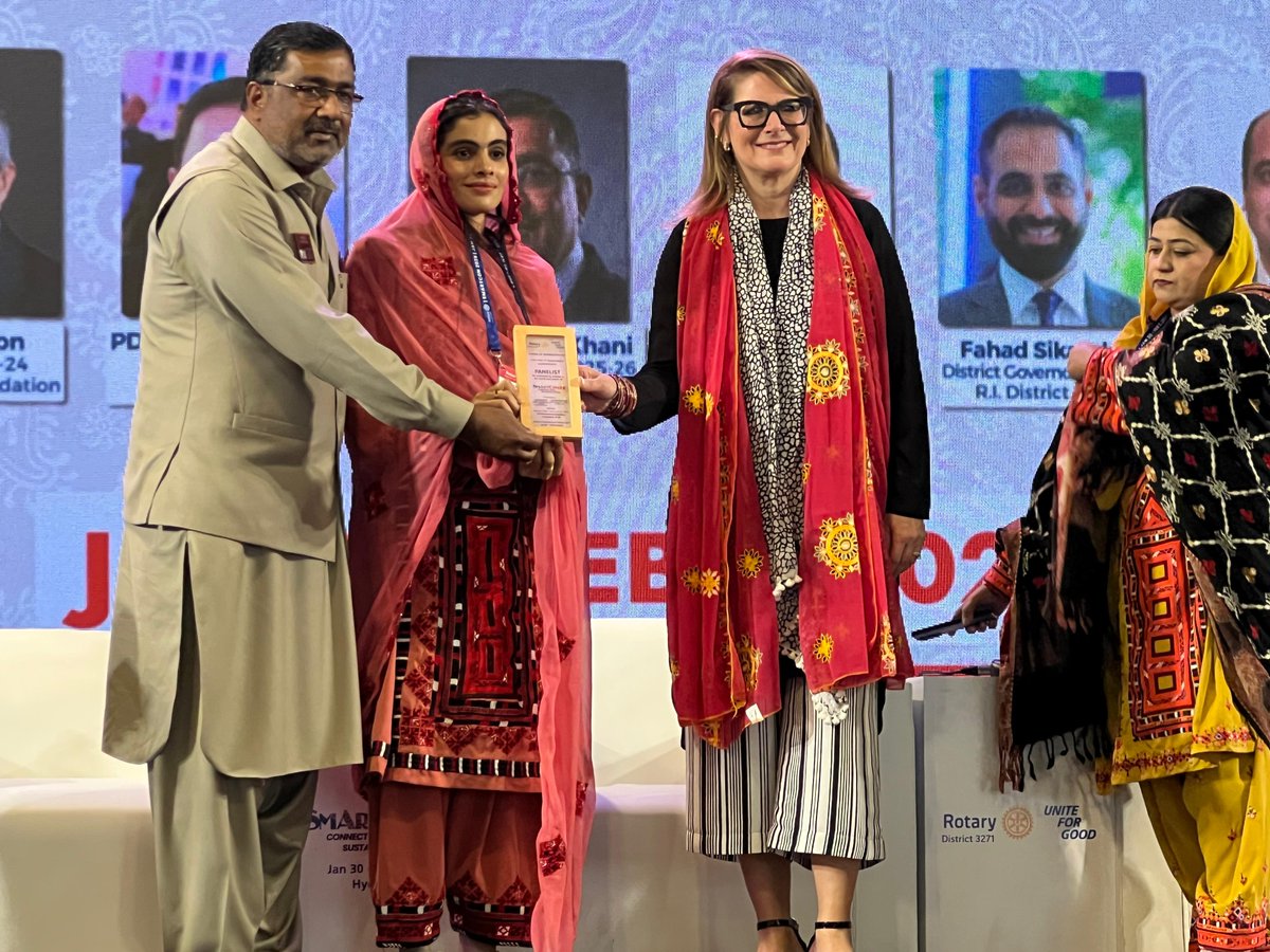 Faculty of the University of Gwadar proudly represented at #SMARTCON2026 
Madam Shali Anwar (Dept. of Chemistry) highlighted her pioneering molecular research on thalassemia from #Gwadar and advocated for molecular labs in underserved regions. #ugpr #ResearchExcellence