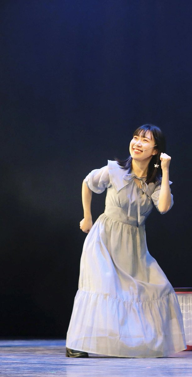 Dragonkyo4's tweet photo. 2026年1月12日、舞台上で撮っていただいてることも知らず、自然に演じて、歌っていた写真。
皆さまを明るく照らす存在でありたい😌☀️
#舞台
#歌
#ミュージカル
#自然
#aspiringartist https://t.co/RaMmwtzGEF
