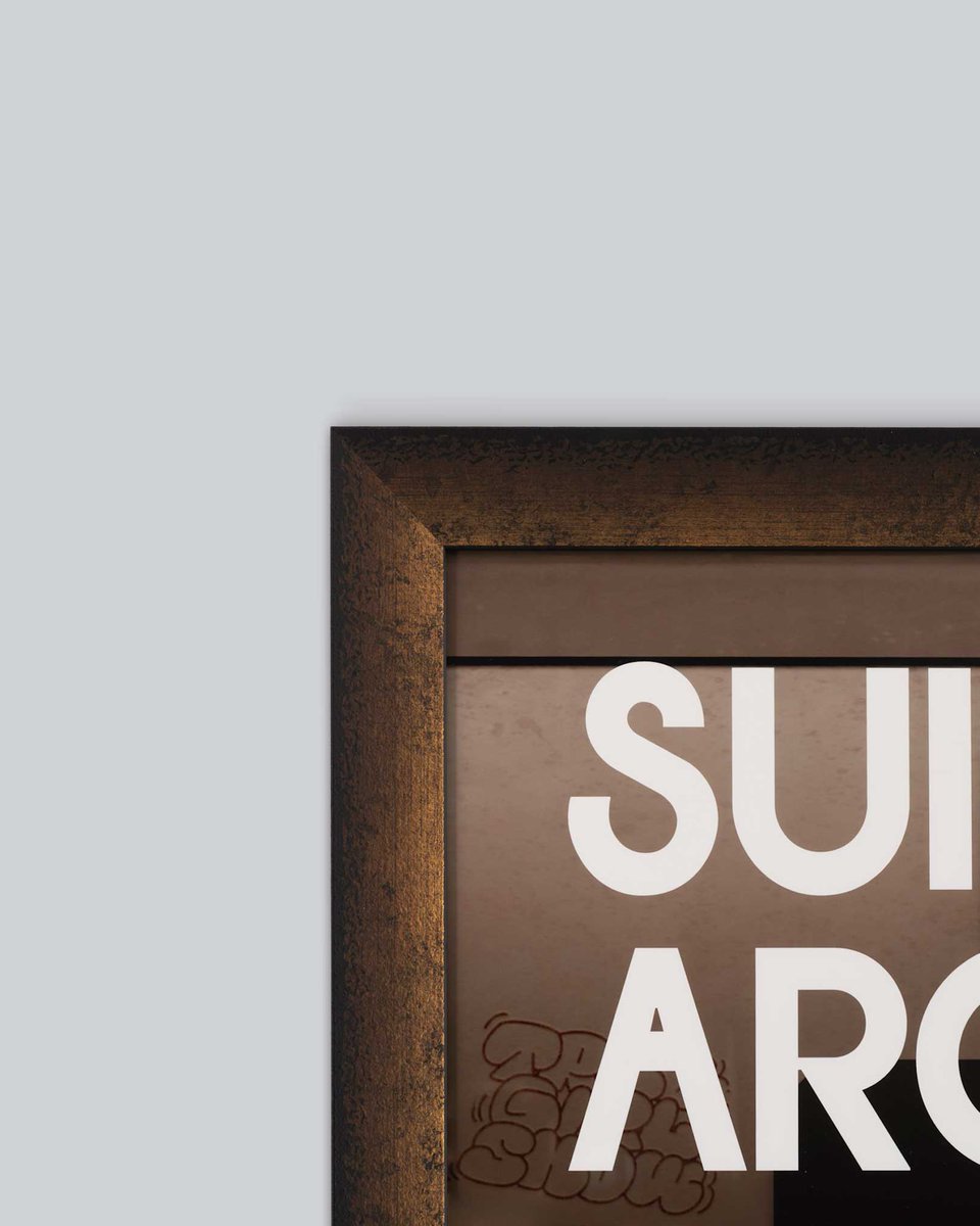 人気VTuber星街すいせいさんの直筆サイン入りポスター、丁寧に額装しま