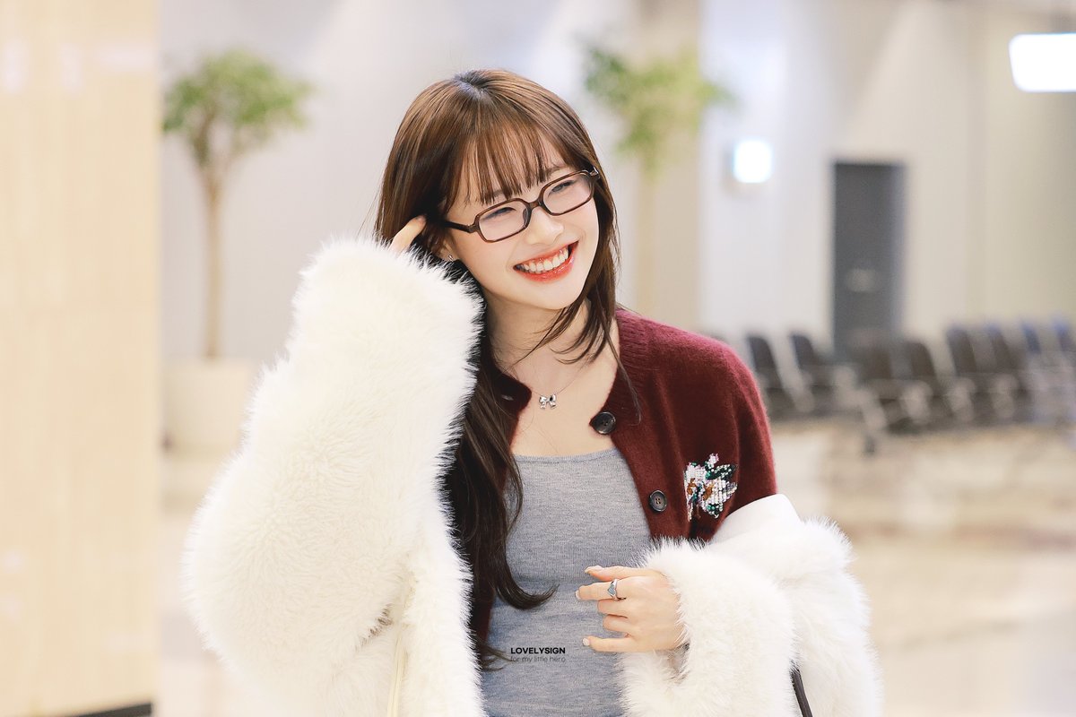 lovelysign_'s tweet image. 260201 GMP

#츄 #CHUU