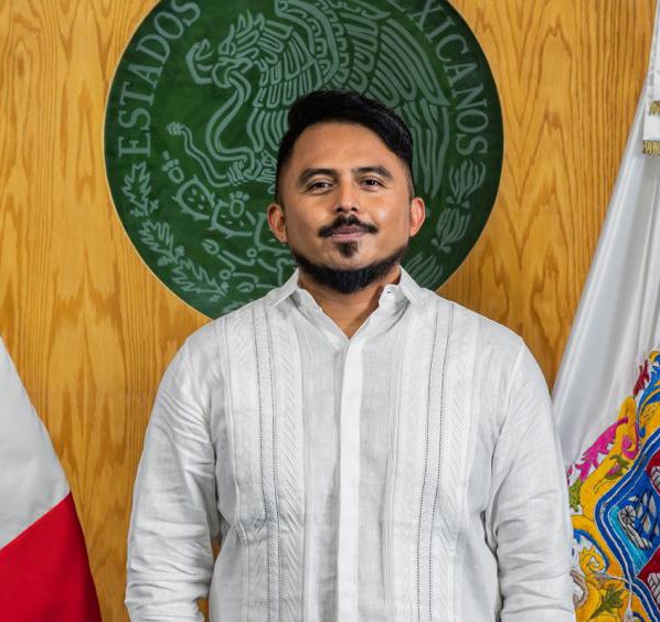 Se quiebra <a href="/PartidoMorenaMx/">Morena</a> en Campeche, 10 de los 16 diputados locales informaron que rompieron comunicación con la gobernadora <a href="/LaydaSansores/">Layda Sansores</a>, a quien acusan de presionarlos para aprobar un crédito por mil millones de pesos.