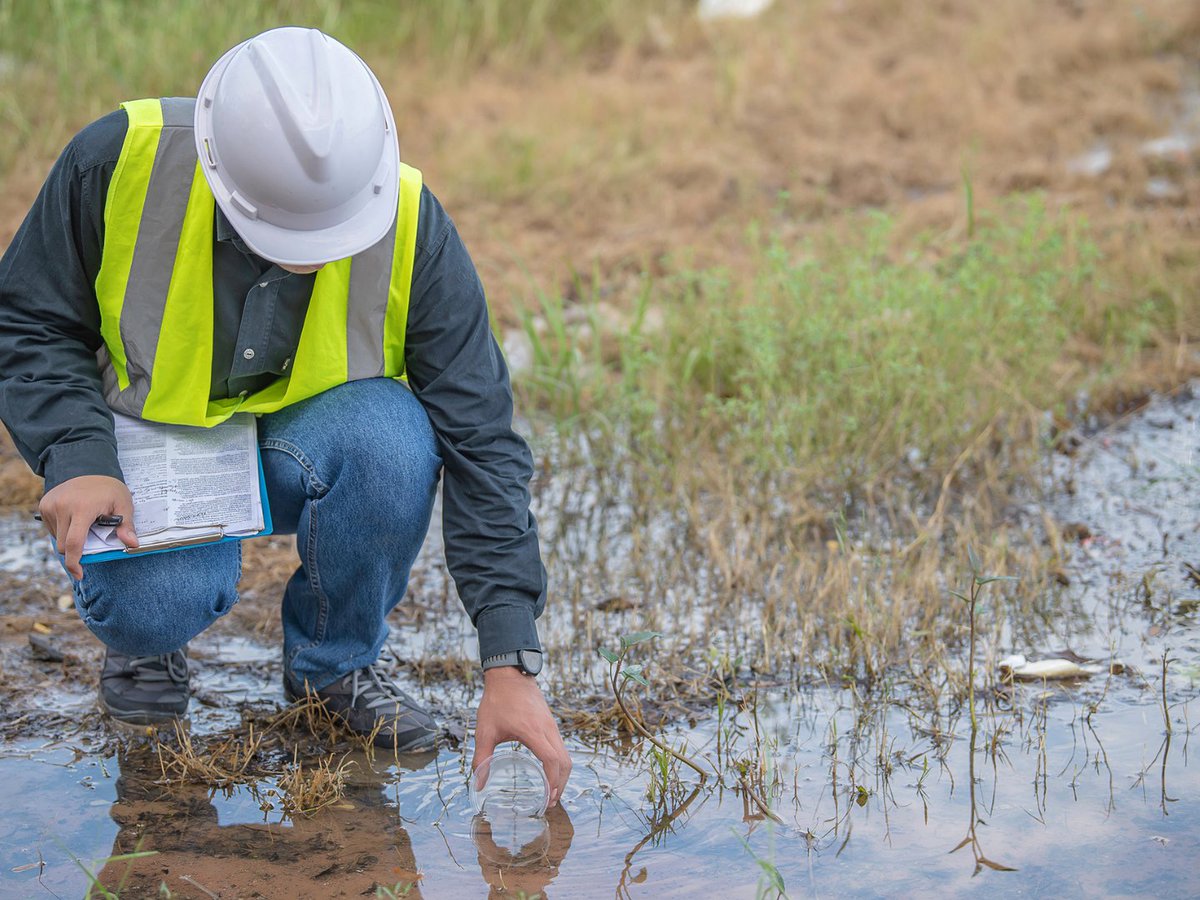 MiningReview's tweet image. SLR Consulting emphasises that sustainable mining depends on early integrated partnership across the entire value chain, supported by multidisciplinary expertise and deep stakeholder engagement. 

Read more here: miningreview.com/news/slr-consu…

#sustainablemining #valuechainintegration