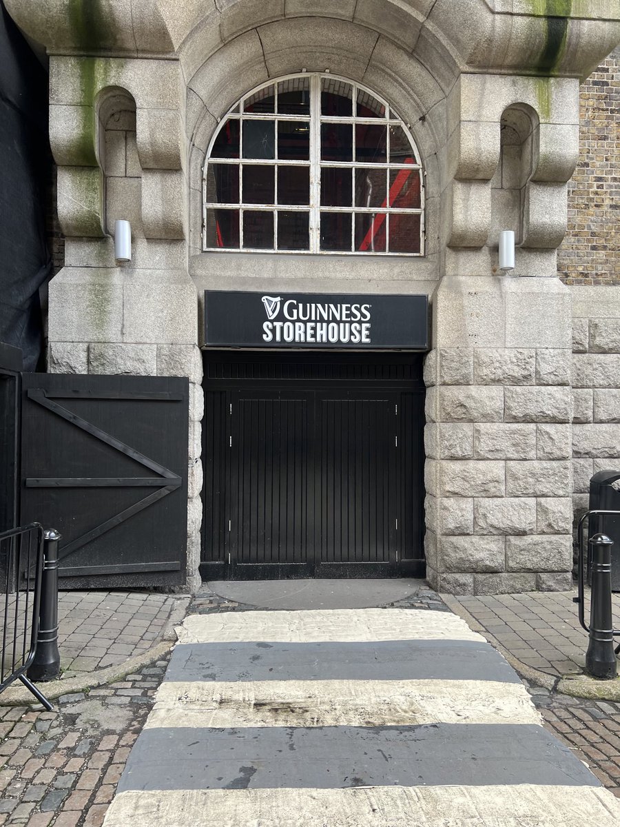 wapple15's tweet photo. #AlphabetChallenge & there was a chap called Guinness, right?๐ป #WeekEforEponymous from the #AdoorableThursday & #BeerView files. https://t.co/UcJJCQ9G1k