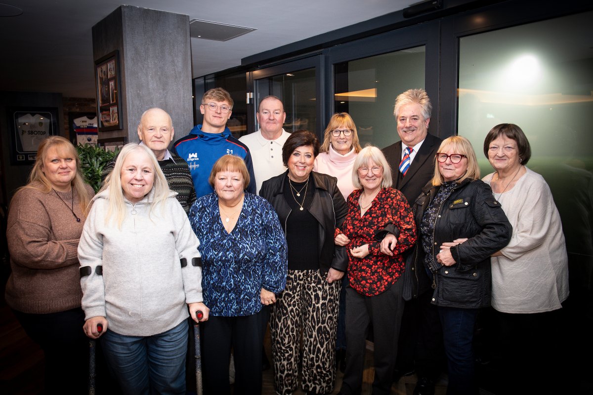 🤝 The Wakefield Trinity Luncheon Club are proud to be the Fan Sponsor for winger Jayden Myers for the 2026 season!

👏 Members from the Luncheon Club were part of last week's Fan Sponsor event at The Clubhouse!

👊 All the best for the new season, Jayden!

#UpTheTrin