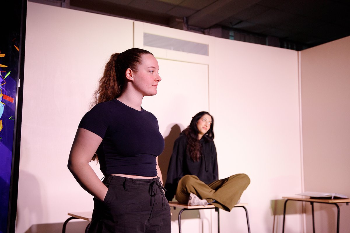 saltminetrust's tweet image. We asked students how they'd describe Ignite and this is what they said 💬

✨ Inspiring
💛 Emotional
🎭 Entertaining
🌱 Aspirational
📘 Informative
🤝 Supportive

#TeamIgnite are now in week two of their three-week tour, already reaching over 1,000 young lives.