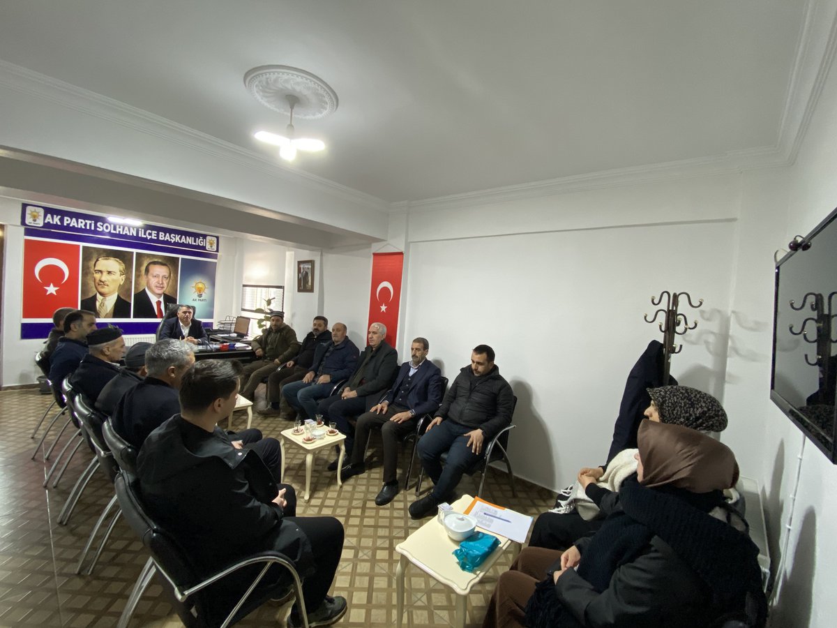 İlçe Başkanımız <a href="/ZiyaAtas12/">Ziya Ataş</a> ‘ın Başkanlığında, haftalık yönetim kurulu toplantımızı gerçekleştirdik. 

Toplantımızda önümüzdeki süreçte yapacağımız çalışmalar hakkında istişarede bulunduk.

Toplantımızın hayırlara vesile olmasını dileriz.
<a href="/Ceyda8190/">Cahide tuğa</a> <a href="/Serdardemirr12/">Serdar Demir</a>