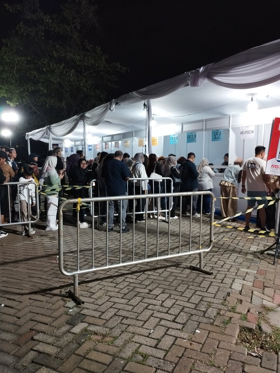 SubmissiveSpace's tweet image. Yg ngantri juga bos gw lagi, wkwkw anak buah durhaka anying 🥹