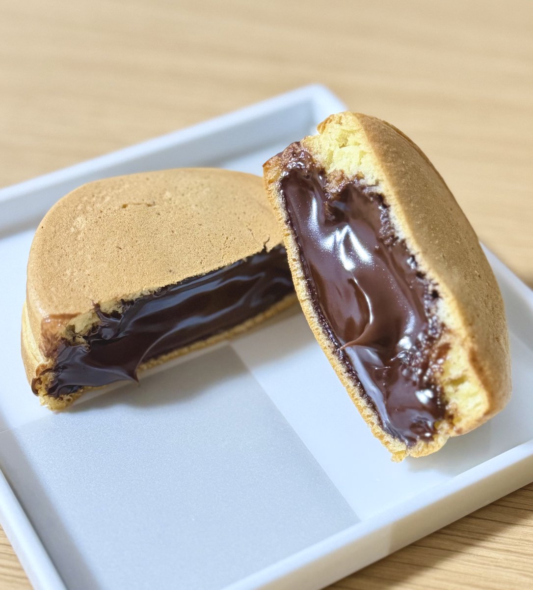 上野松坂屋の十勝あんこのサザエで期間限定のビターチョコ大判焼きが