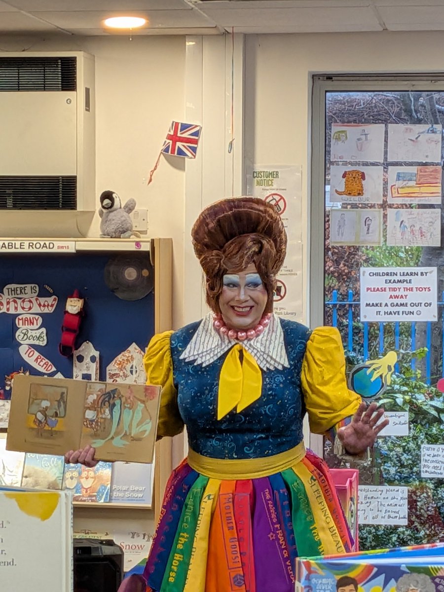 Battersea Park Library tweet media